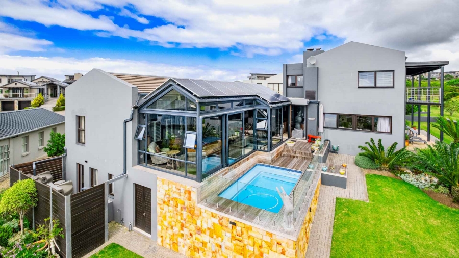 5 Bedroom Property for Sale in Oubaai Western Cape